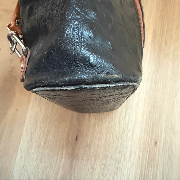 Moda In Pelle Gaia Croc Embossed Leather Convertible Backpack Shoulder Bag - Picture 6 of 7